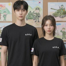 로카 블랙 면티셔츠